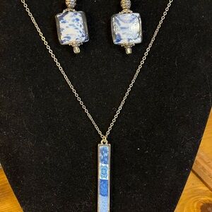 Jilzarah reversible necklace with earrings